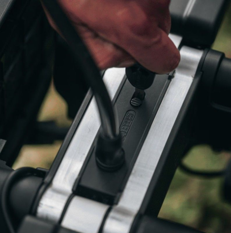 Porta bicicletas Thule Epos 2 + bolsa + antirrobo Abus