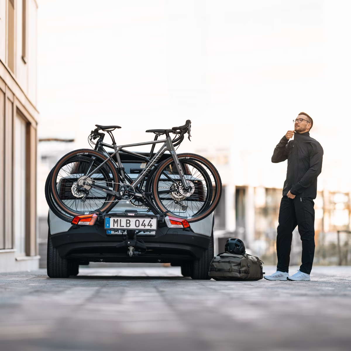 Portabicicletas Thule OutPace | 3 Bicicletas | Plegable | Abatible | Negro